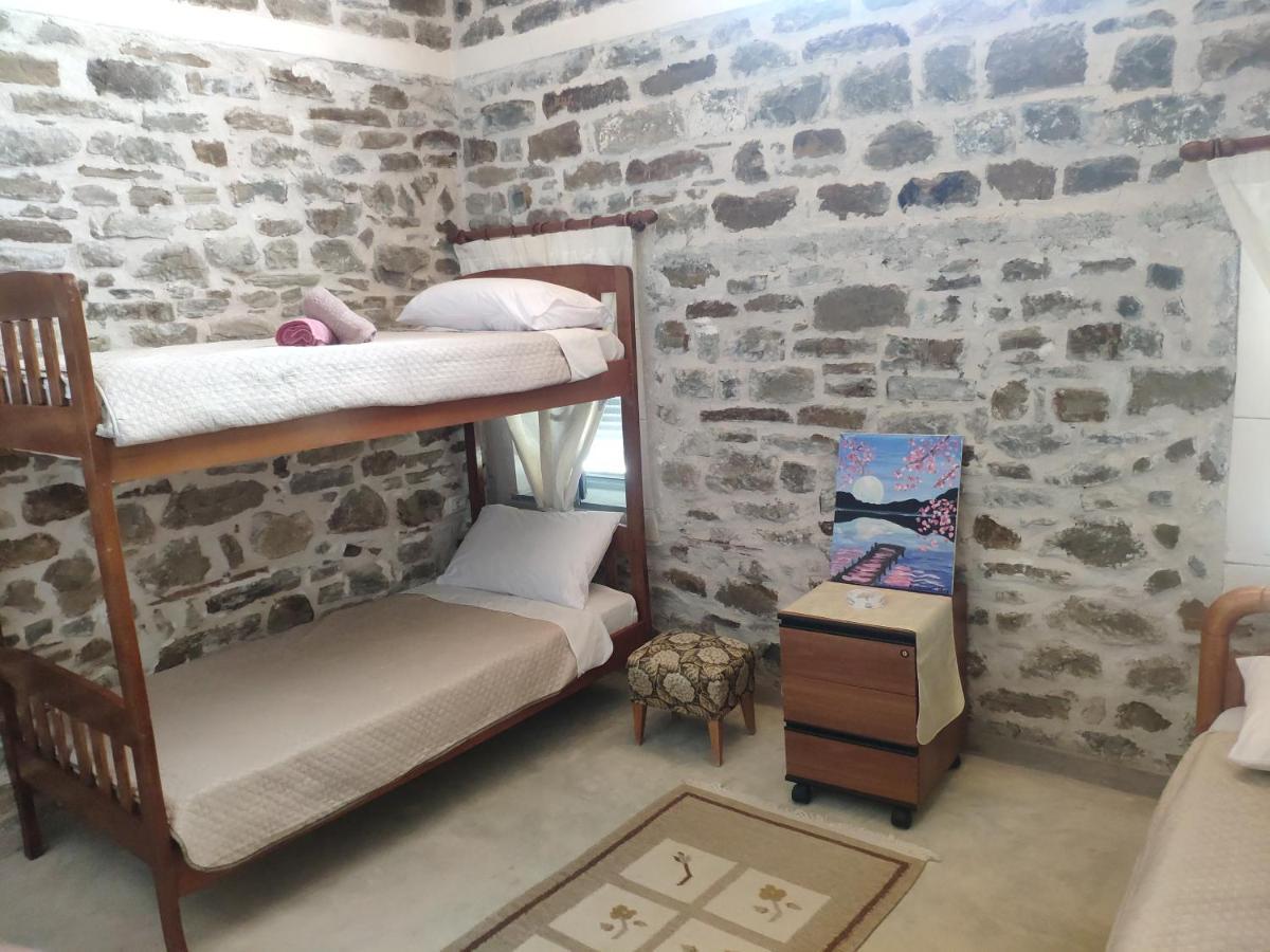 Villa Stone House Kelcyre Esterno foto