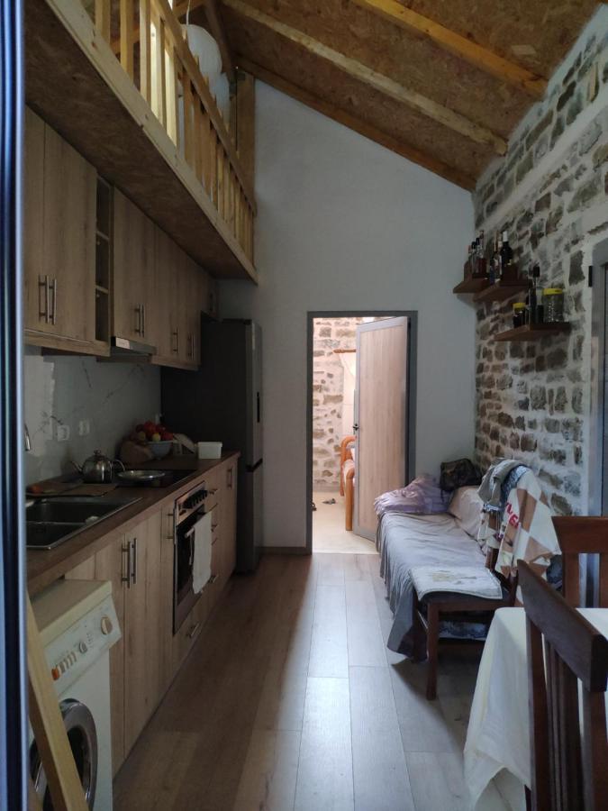 Villa Stone House Kelcyre Esterno foto